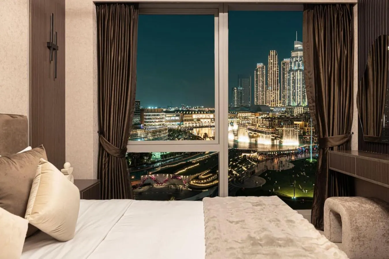 New Years Luxury Burj Khalifa And Fountain Views Apartment Dubai