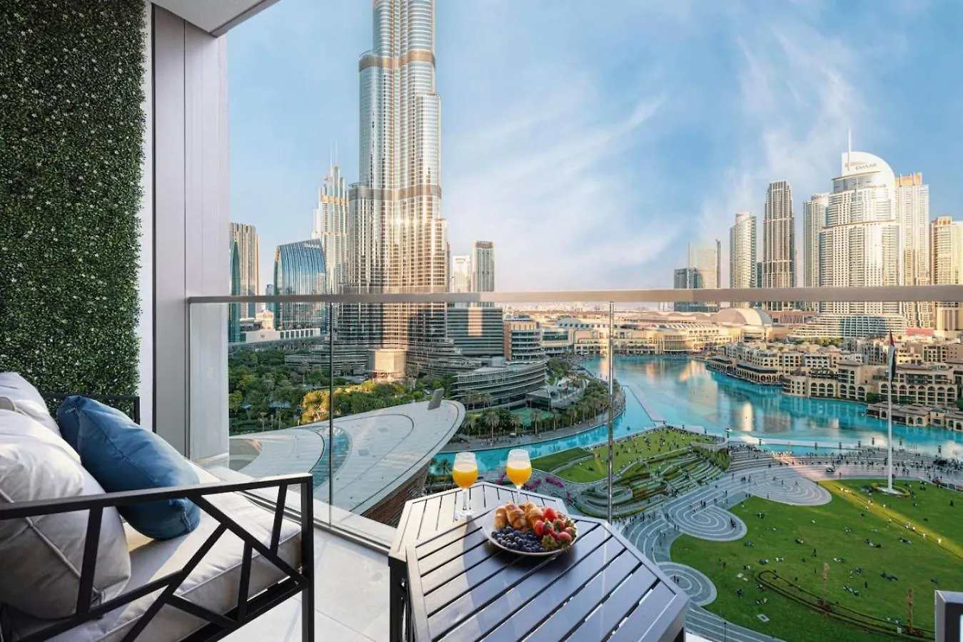 New Years Luxury Burj Khalifa And Fountain Views Apartment Dubai